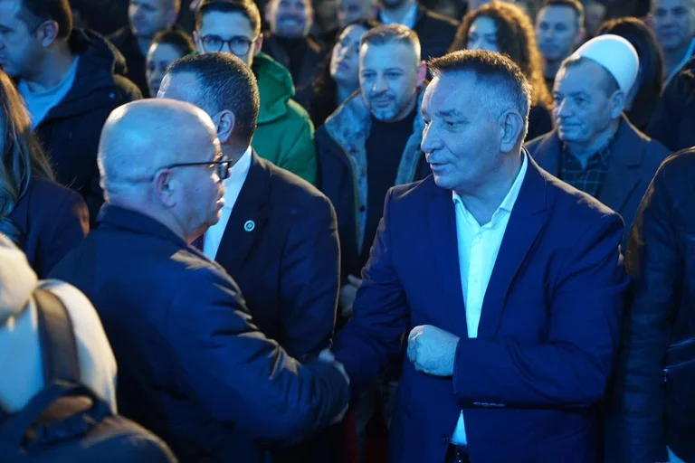Pal Lekaj: Rahoveci staat stevig naast de Alliantie