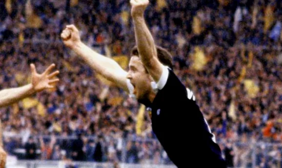 “Picasso voetbal”, verloopt op 72