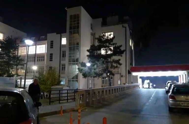 De infanterie sterft drie dagen geleden in Fusha-Kosovo.