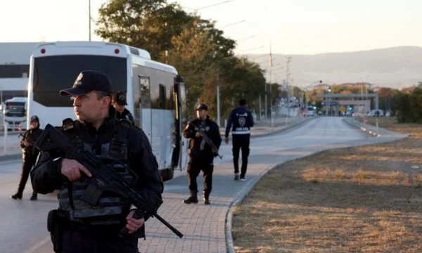 Turkiet arresterar 115 misstänkta medlemmar av IS som “planerade attacker för nyår”