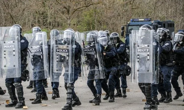 Kosovo polis i samarbete med OSSE certifierade 18 instruktörer som vapenexpert