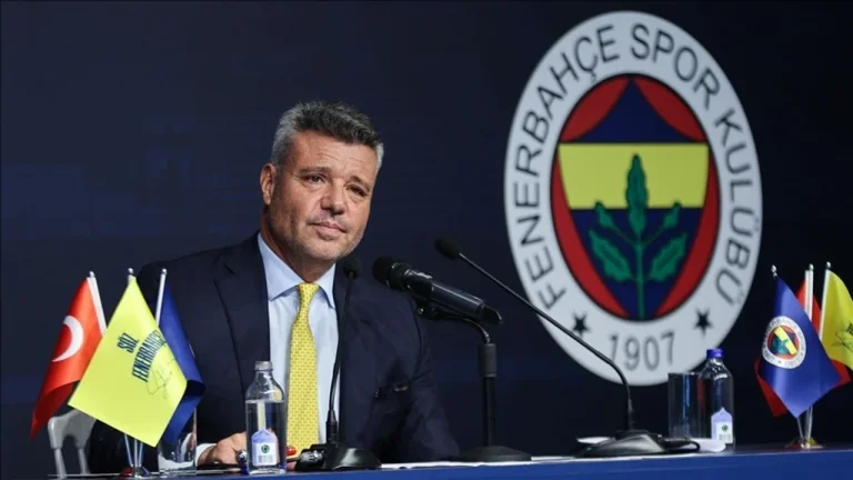 Турският футболен скандал се задълбочи и президентът на Fenerbahce арестува