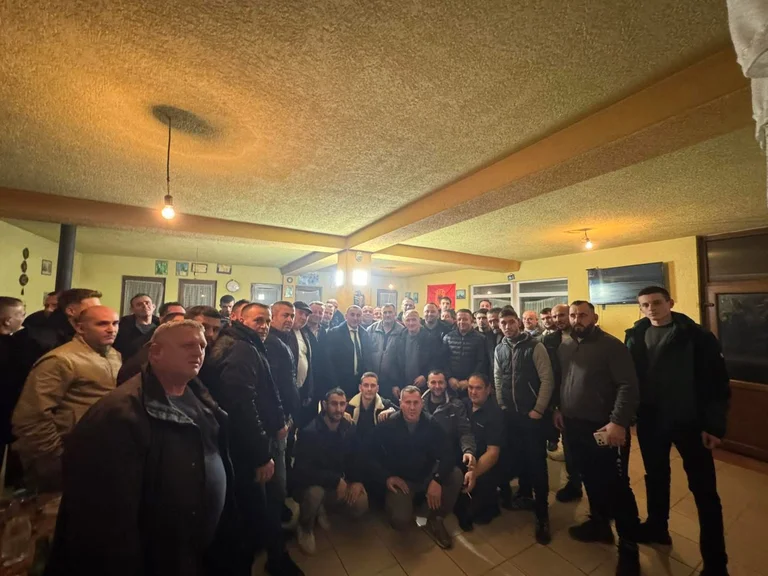 Lahi Brahimaj spotyka się z mieszkańcami Zabelle, Grox i Bardhaniki: Skrzydła, jak zawsze