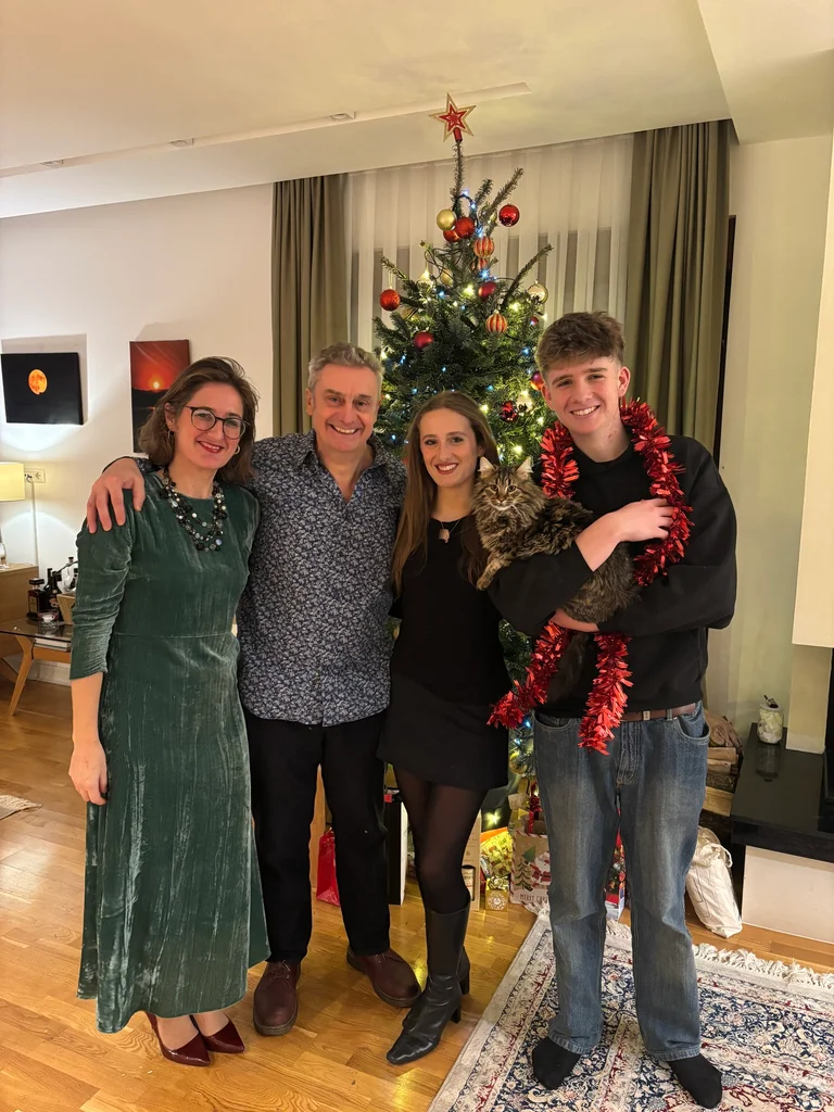 Familiehavens door de Britse ambassadeur Jonathan Hargreaves wensen kerst
