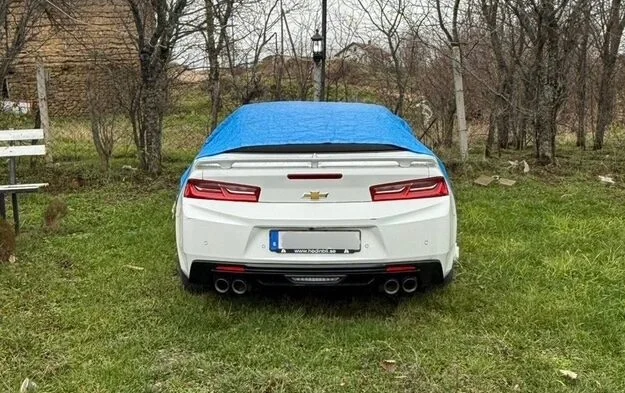 Gevonden in Pristina auto verklaard op zoek door de Zweedse autoriteiten, één persoon gearresteerd