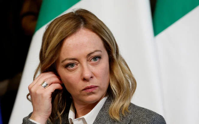 Koruista kenkiin, lahjat, jotka Italian pääministeri on saanut, menevät huutokauppaan.