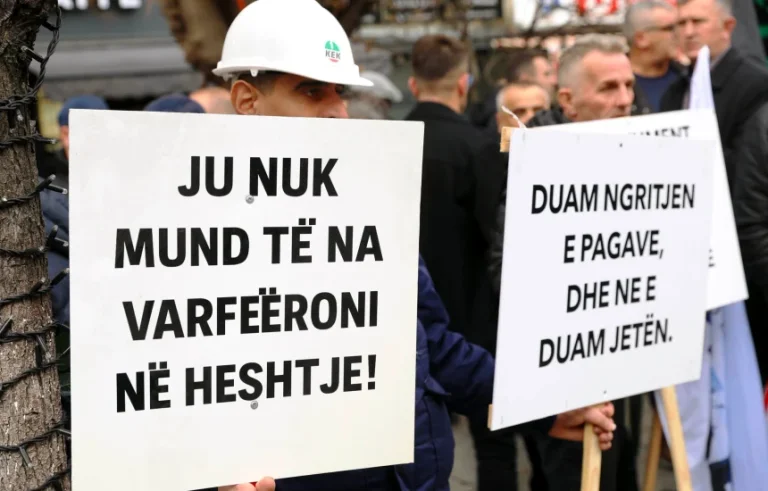 KEK:s arbetare kräver genomsnittlig lön på 1 100 euro