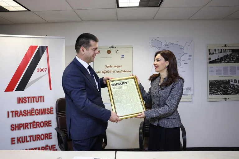 Spiropal z Skopje: Język albański Szanowany w prawie i praktyce w północnej Macedonii