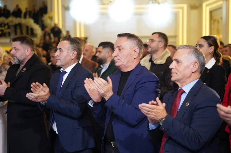 Lekaj z Suhareki: Pełne hale są dowodem wielkiej jedności wokół 129