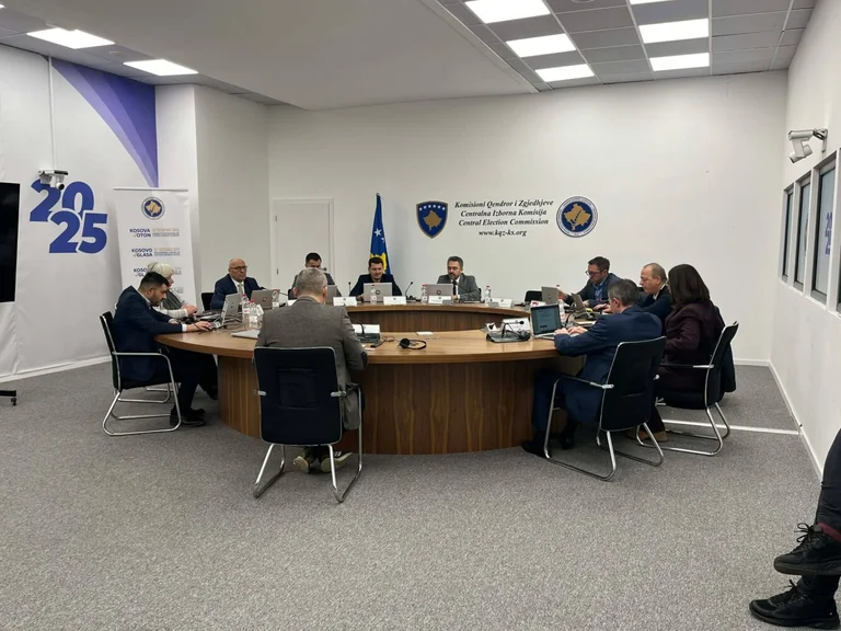 CEC завършва акредитацията на наблюдатели