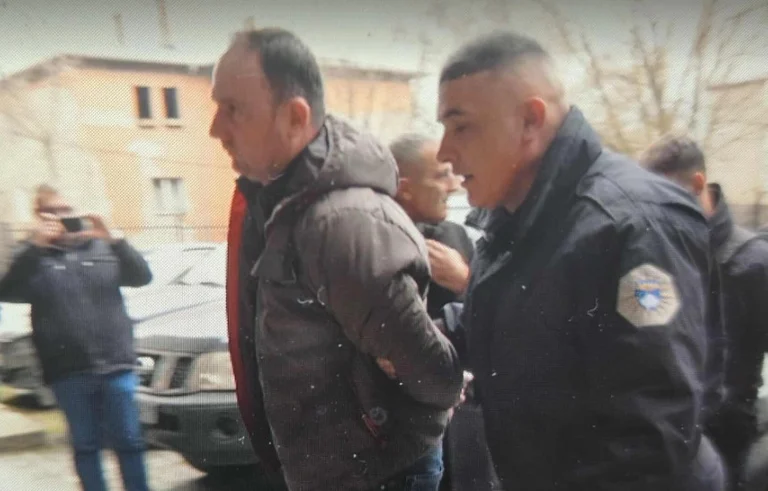 30 dagar av Arrest krävs mot försök till mordmisstänkt, Vukasinovic Busting