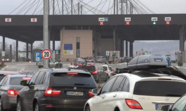 Dat is alles wat de ballingen verwachten om Kosovo binnen te komen.