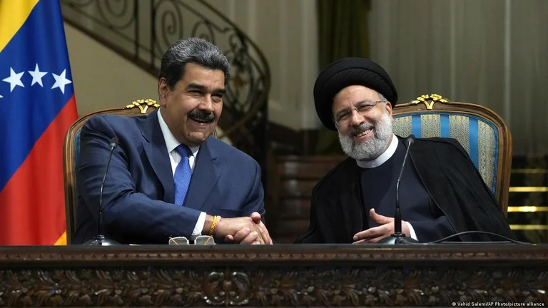 Amerikanska hot och operationer, Iran erbjuder Venezuela hjälp