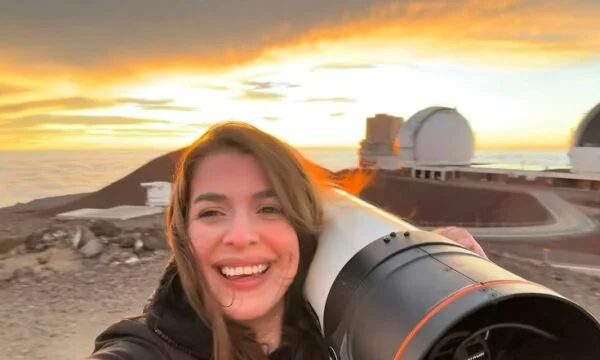 Kosovo científic Springa Hyseni opera els telescopis de la NASA a Mauna Kea