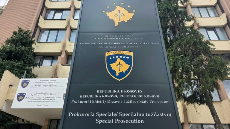 Miliony euro w szkodzie dla państwa przez zubożone ziemie, Prokuratura wyjaśnia rolę byłego ministra jako mediatora