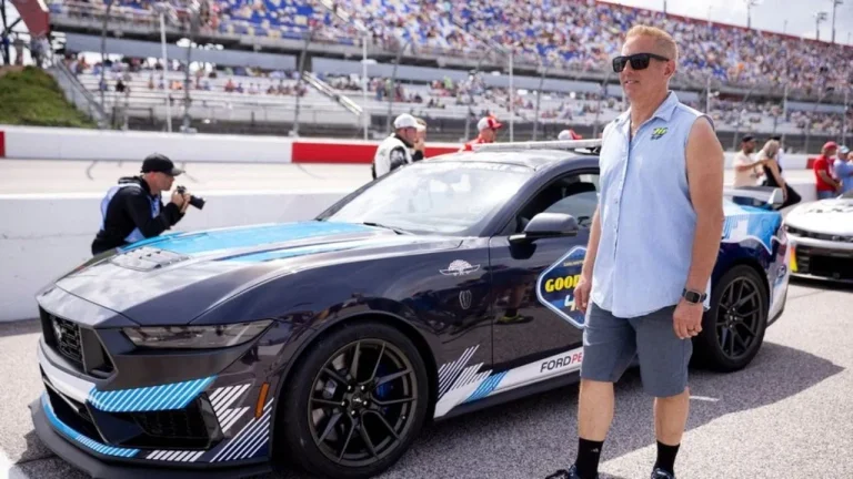 Katastrofa samolotu w Karolinie Północnej: Traci swoją byłą legendę NASCAR ze swoją rodziną