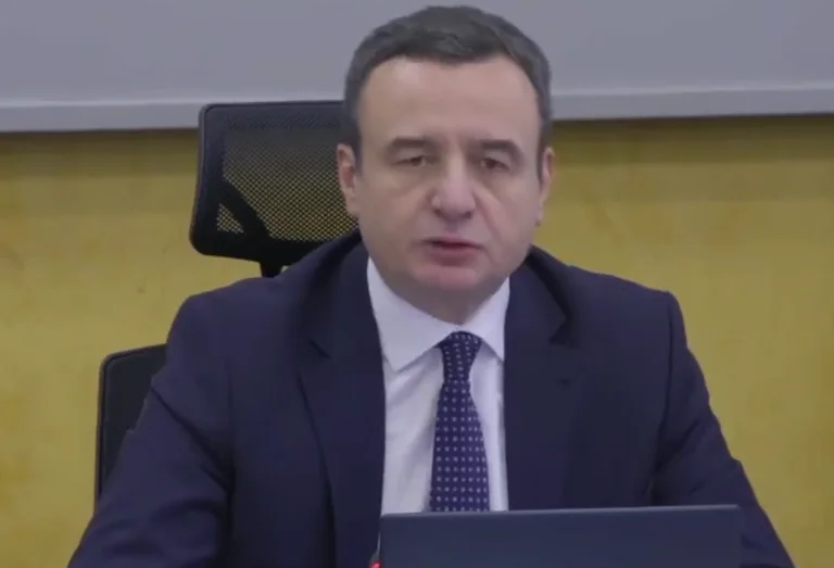 Kurtkampanjer vid regeringsmöten, angriper opposition: Kosovo har lidit av EU men från oppositionen “åtgärder”