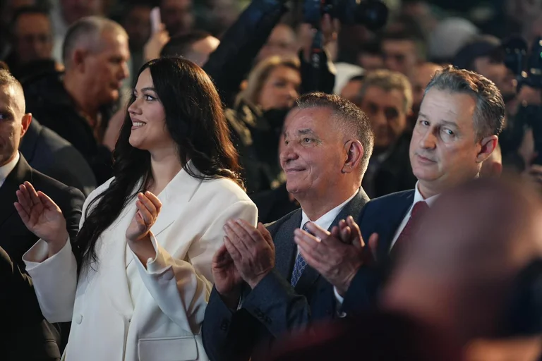 El Pal Lekaj va obrir campanya a Pristina, presenta un pla per al desenvolupament del país