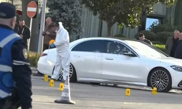 La investigació en l'assassinat de Rinas: Espanya retorna, l'assassinat preparat a Albània