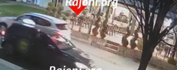 Laukauksia Skenderajissa liikkuvasta autosta, poliisista.