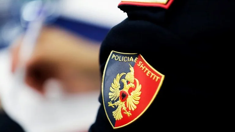 Albański silny przemoc współistnienie w ciąży aresztowany w Serbii