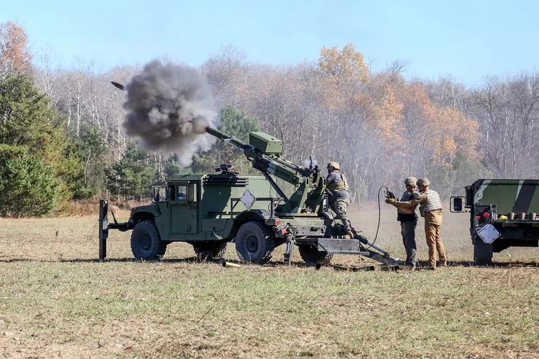 Kosovo allekirjoittaa sopimuksen tykistöjärjestelmien ostamisesta HUMVE Hawkeye