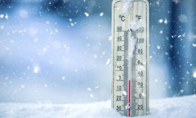 Debety, nawet dla pogody 20 stopni, zdemaskować oficjalny USNA przewidywania dotkliwych temperatur na koniec roku