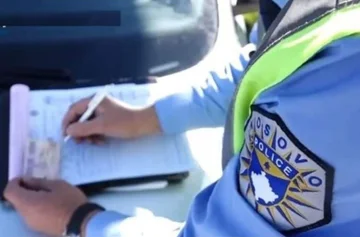 Refuzoi urdhrat e rrezikoi sigurinë në trafik, Policia në Gjilan ndalon një shofer motoçiklete, i evidentohen edhe 8 kundërvajtje