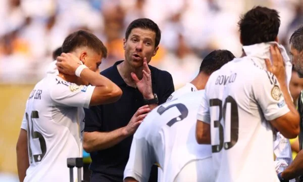 Gracze mocno popierają Xabi Alonso, po zwycięstwie nad Alave