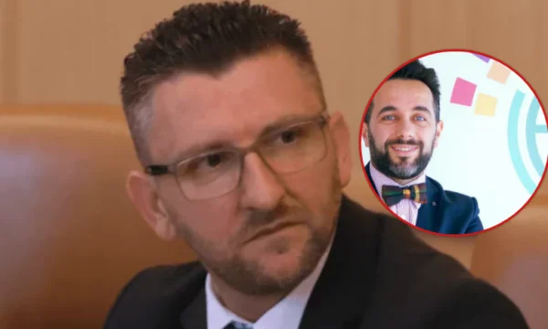 Osman'ın danışmanı Shenoll Muharrem'e tepki veriyor, onu Faton Peci ziyaret etmek için eleştirmiş
