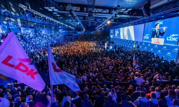 Обадая предупреждава митинга, където ще бъдат представени кандидатите за депутати и политическата програма: Да изберем Хоуп