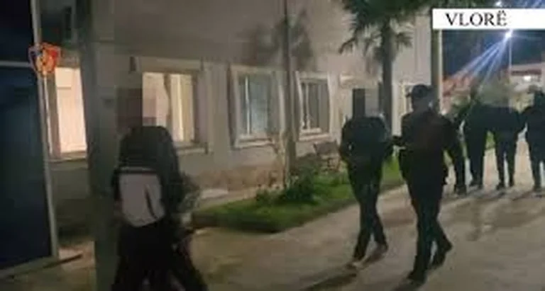 Oskarżony o wzięcie albańskiego zakładnika z Kosowa do Vlory, sąd podejmuje decyzję za 3 podejrzanych