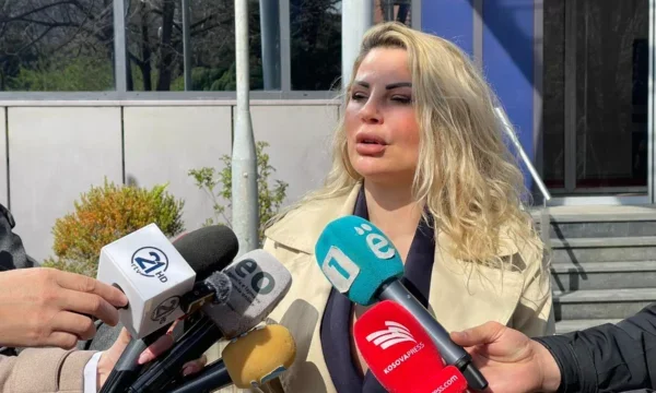 Donika Cadayn sisar, Bale: Ei tiedetä, johtuivatko nämä toimet poliittisesta pelosta, vaarallisista pyrkimyksistä vähemmistöyhteisöille