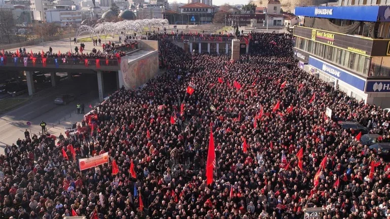 Protest i Skopje, Memli Krasniqi: Bevis på att orsaken är större än någon av oss, rättvisa och frihet för leverantörerna