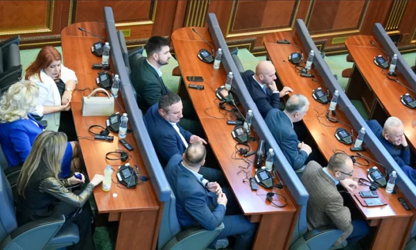 Сертификати за депутати от сръбския списък