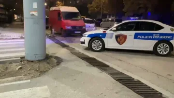 Kosovo 알바니아는 2 주 동안 hostage를 개최하고 70 천 유로를 요구, Vlora에서 체포 된 4 명의 사람