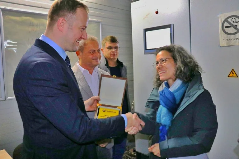Saksan valtuuskunta vieraili lämmitysasemalla