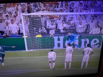 Z białej kropki, Hawaje oznacza gool