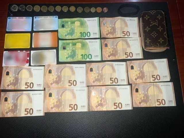 Ktoś znalazł portfel z pieniędzmi i przekazał go policji.