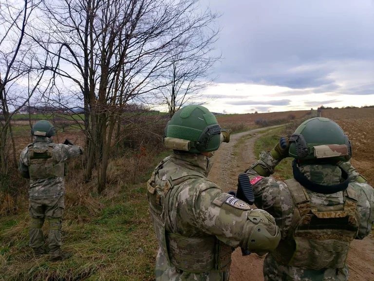 Turecki patrol KFOR - granica administracyjna