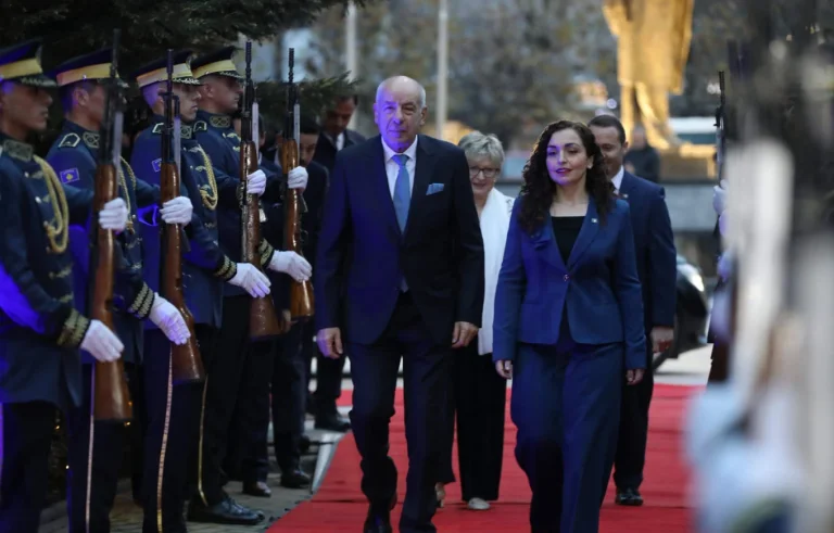 “Mesajda” Diplomasi 5 yıl, Osman şimdi Hugaria Başkan “Yanlış AB önlemlerinin kaldırılması”