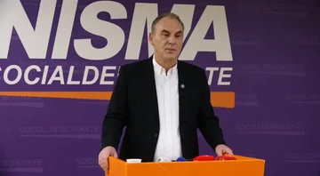 Limaj는 PDK에 가입하여 의회에서 개최합니다.