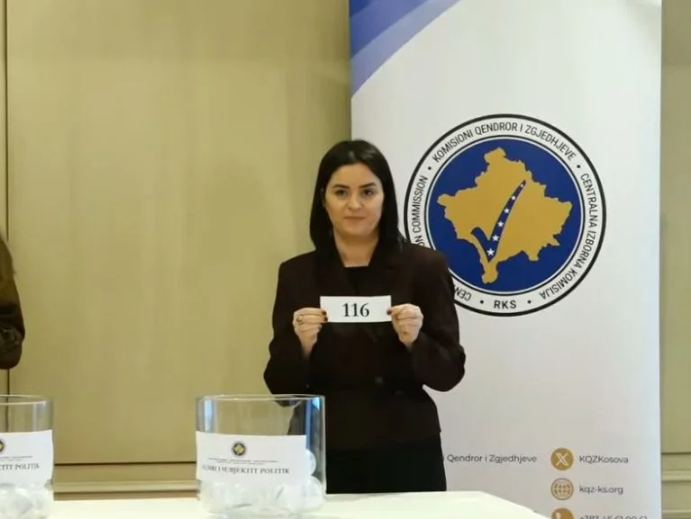 תנועת Vetevendosje מתחרה עם 116 בבחירות 28 בדצמבר