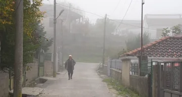 dying 알바니아 마을은 아이가 없다, 그것의 젊은 주민은 65