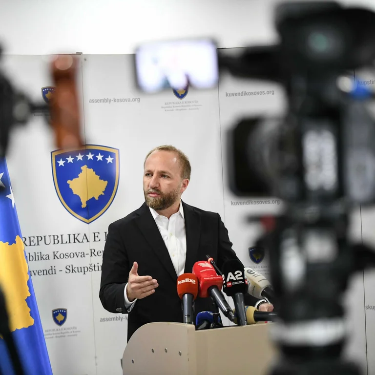 Abelard Tahiri: Négy éven át 33 csatát vívott az alkotmányos rend védelmében