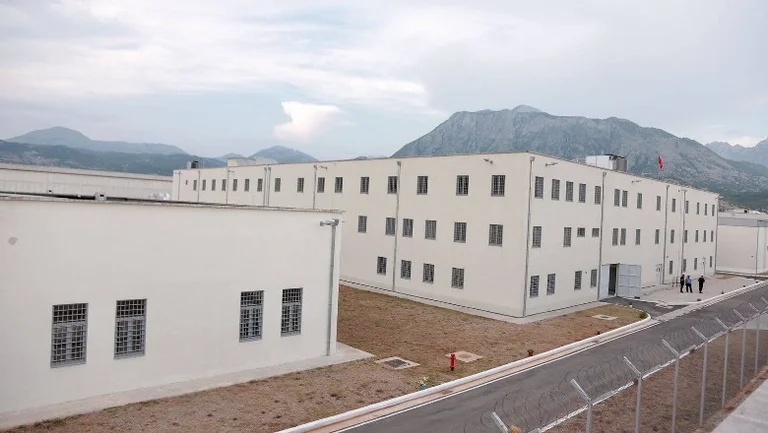 Shkodra: Hamile eşini öldürmek için 25 yıl cezaevinde ölür