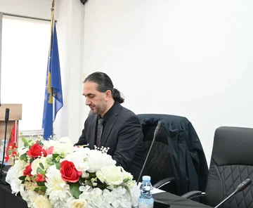 VVCH Prebreza는 Republika Srpska List가 Fushe Kosovo의 Municipal Assembly를 상담하기 위해 투표를주었습니다.
