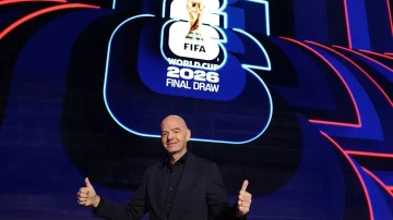 FIFAはワールドカップ2026のためのボールを描画する4つのアメリカのスポーツの伝説を明らかにします
