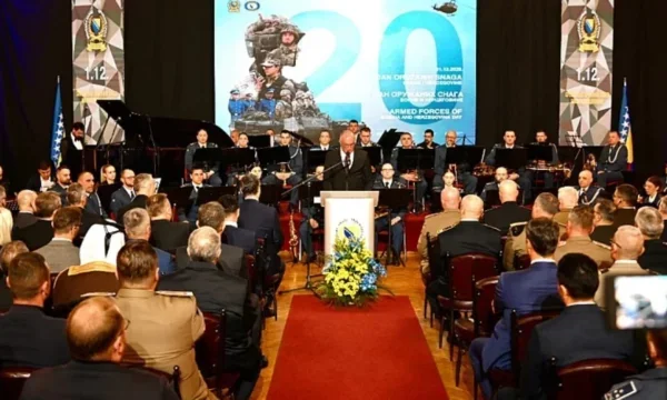על פי הדיווחים, קצינים סרביים החרימו את טקס הכוחות המזוינים של בוסניה בשל נציגים מקוסובו