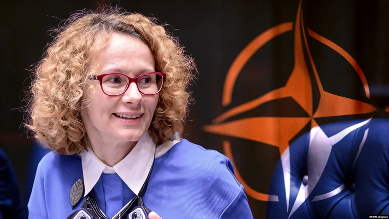 סיקרינסקה: KFOR נשאר מפתח לביטחון בקוסובו, נוכחות צבאית אינה פותרת אתגרים ללא דיאלוג פוליטי